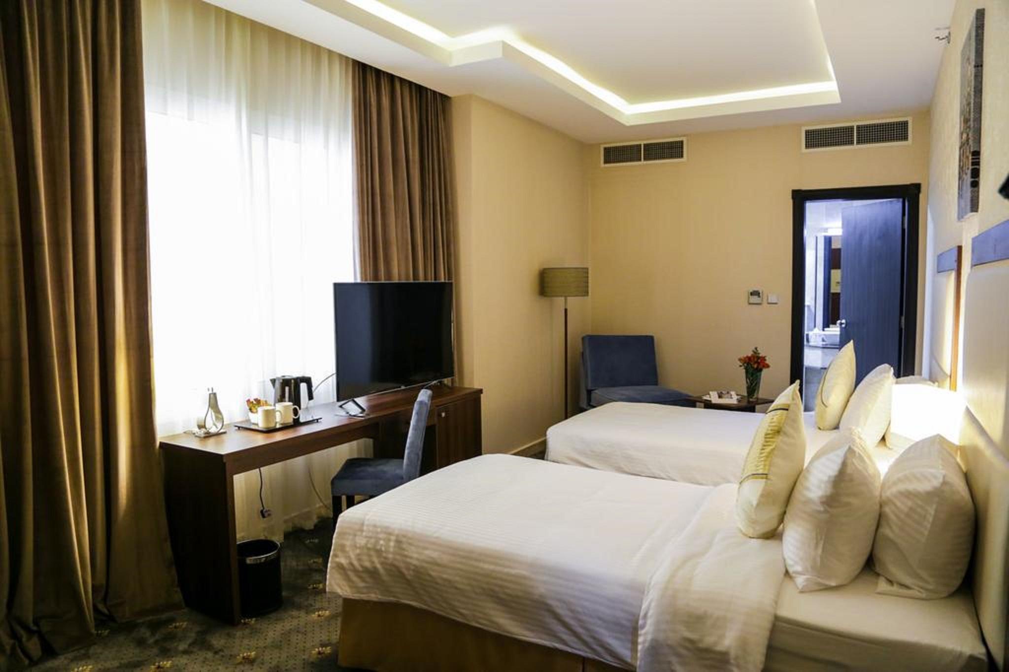 The Town Hotel Doha Kültér fotó
