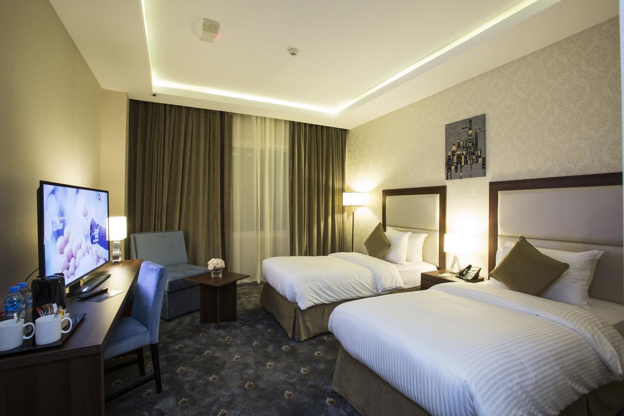 The Town Hotel Doha Kültér fotó
