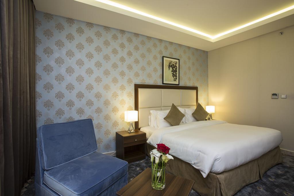 The Town Hotel Doha Kültér fotó