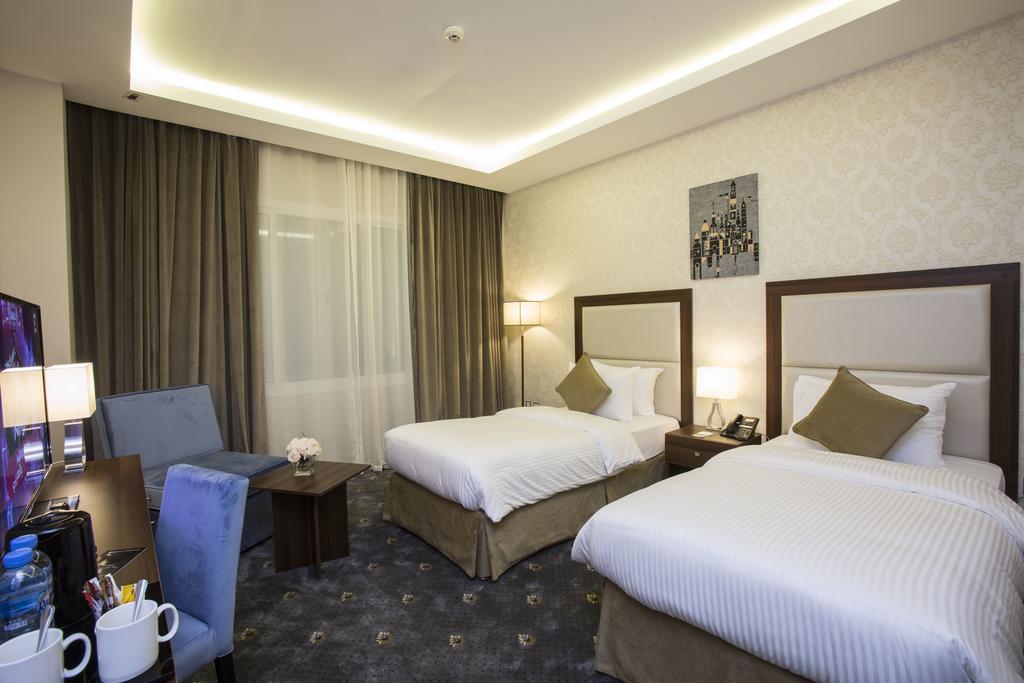 The Town Hotel Doha Kültér fotó