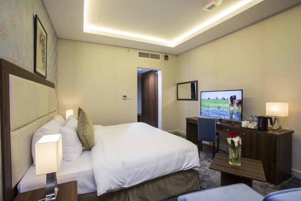 The Town Hotel Doha Kültér fotó