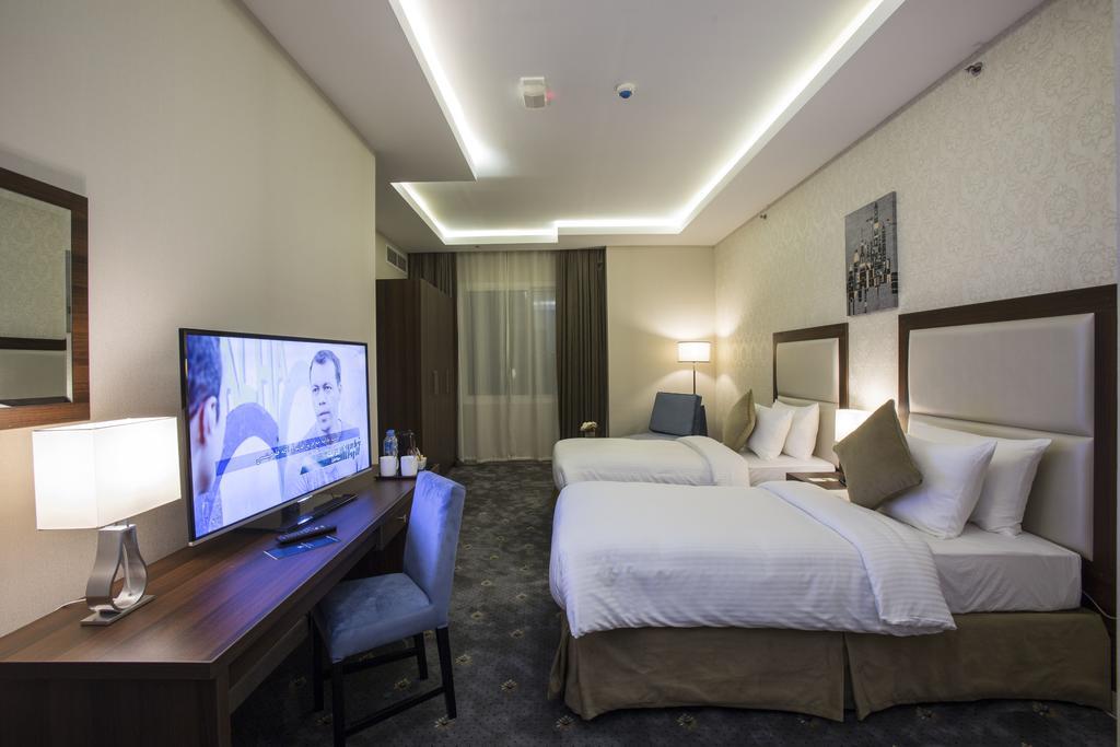 The Town Hotel Doha Kültér fotó