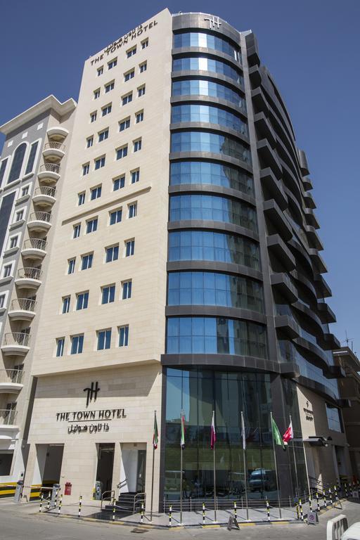 The Town Hotel Doha Kültér fotó