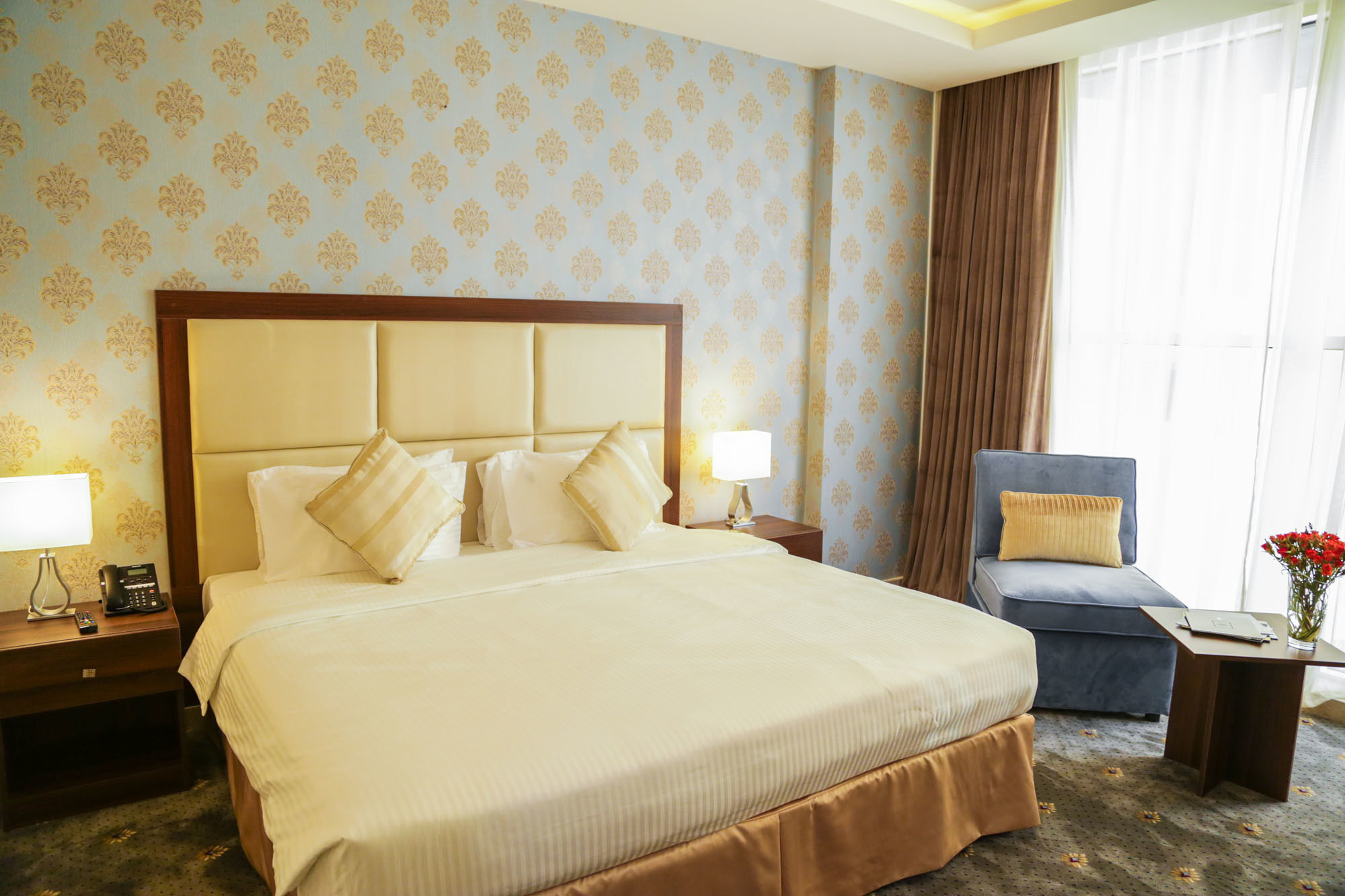 The Town Hotel Doha Kültér fotó